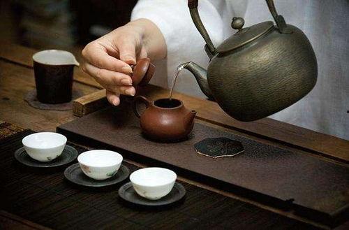 横店一壶茶爆料视频,揭秘影视城背后的故事  第3张